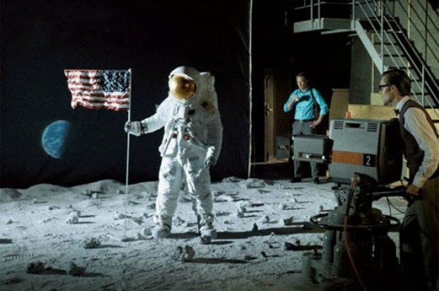 20 Ιουλίου του 1969 - Ο άνθρωπος πάτησε για 1η φορά στο φεγγάρι - Τι και αν ήταν όλα ψεύτικα; Δείτε αποδείξεις που τεκμηριώνουν τη θεωρία της συνωμοσίας! (φωτό - βίντεο) - Κυρίως Φωτογραφία - Gallery - Video